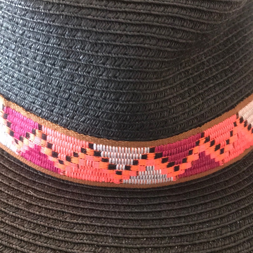 Aztec band floppy straw hat - NWT ๐ - Picture 3 of 9